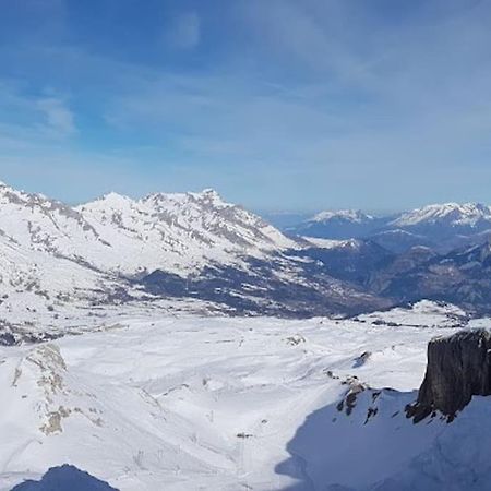 Appartement Au Pied Des Pistes ラ・ジュー・デュ・ルー エクステリア 写真