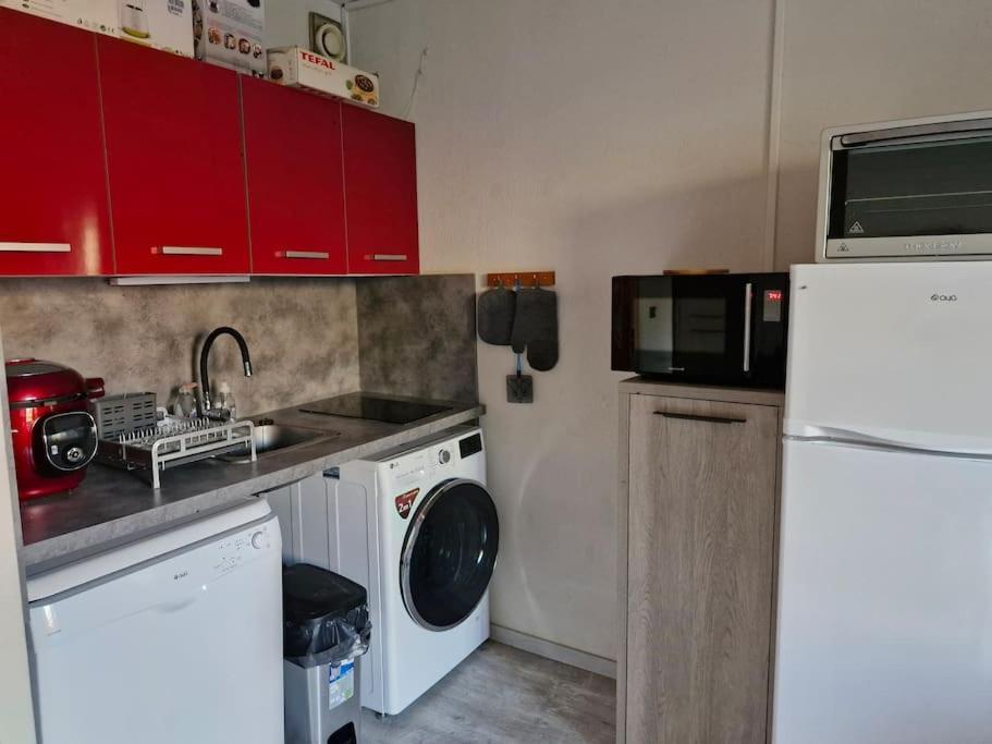 Appartement Au Pied Des Pistes ラ・ジュー・デュ・ルー エクステリア 写真
