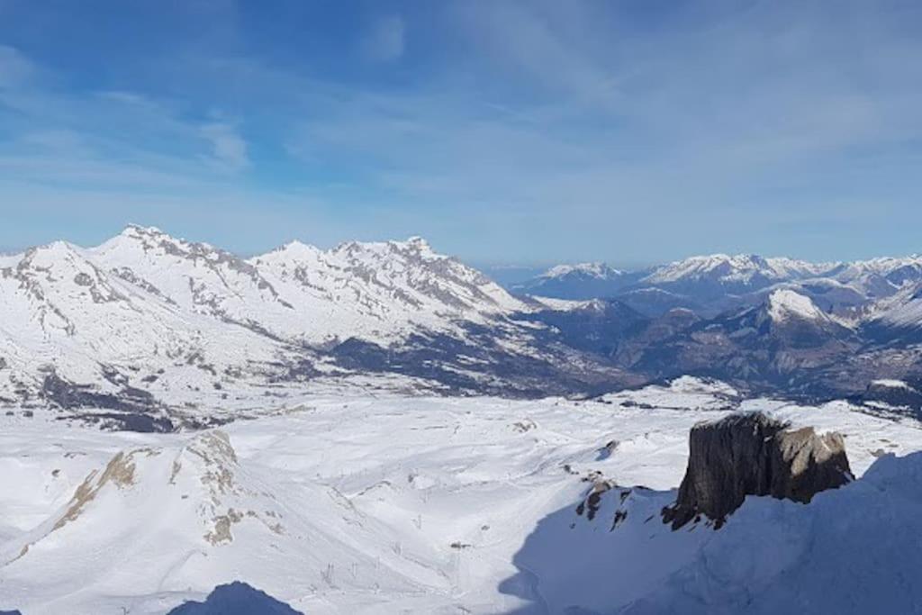 Appartement Au Pied Des Pistes ラ・ジュー・デュ・ルー エクステリア 写真