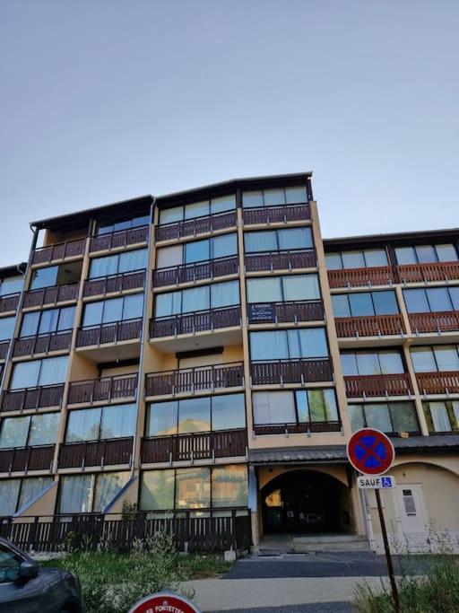 Appartement Au Pied Des Pistes ラ・ジュー・デュ・ルー エクステリア 写真
